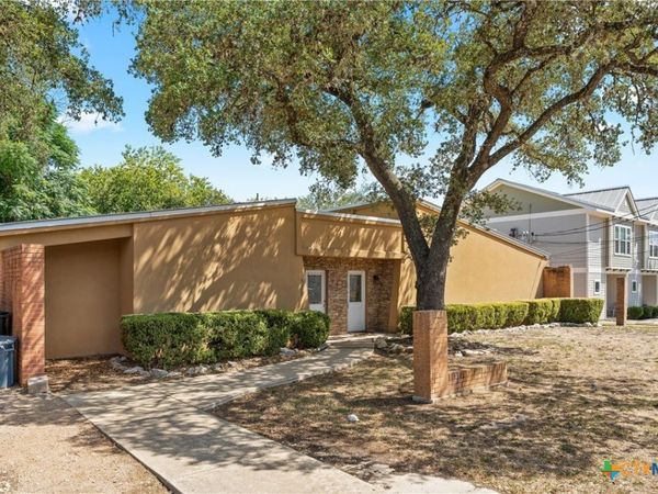 521 & 525 W Hutchison Street, San Marcos, TX 78666