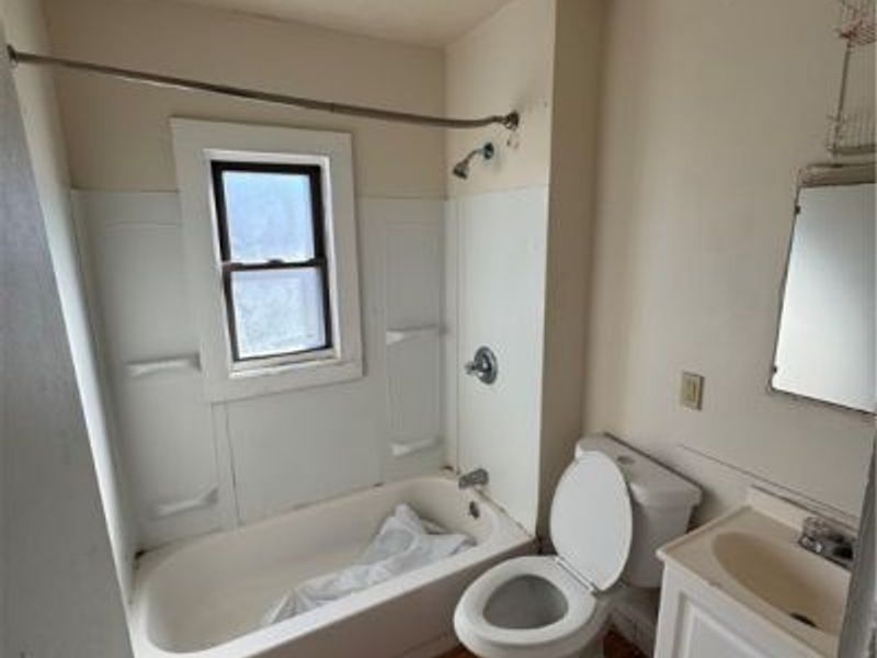 10902 Gay Avenue, Cleveland, OH 44105 Photo 14
