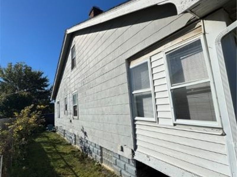 10902 Gay Avenue, Cleveland, OH 44105 Photo 3