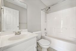 1035 Lexi Court photo 4