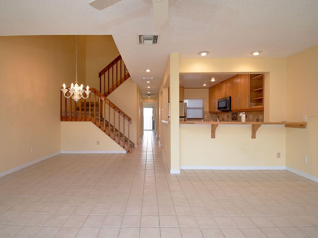 1102 SE Mitchell Avenue, Unit 103, Port Saint Lucie, FL 34952 Photo