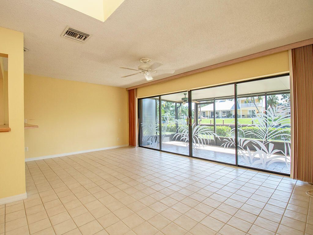 1102 SE Mitchell Avenue, Unit 103, Port Saint Lucie, FL 34952 Photo