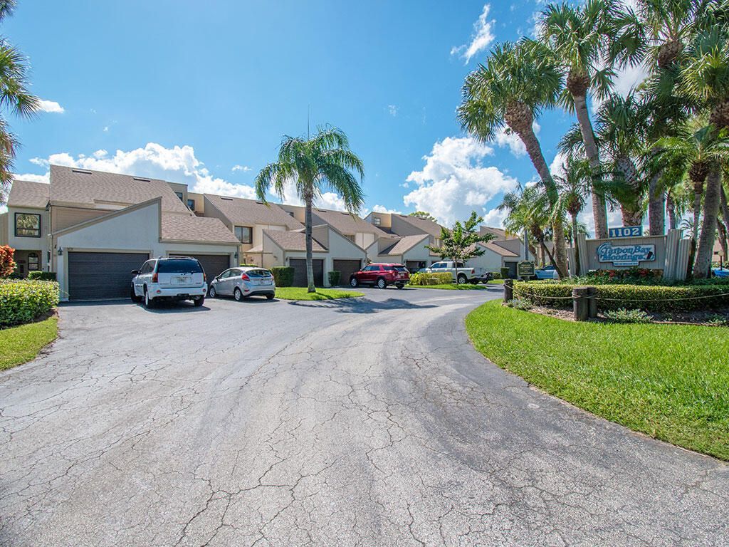 1102 SE Mitchell Avenue, Unit 103, Port Saint Lucie, FL 34952 Photo