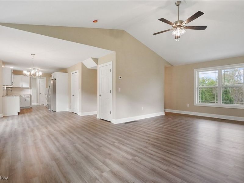 4133 State Route 225, Diamond, OH 44412 Photo 8