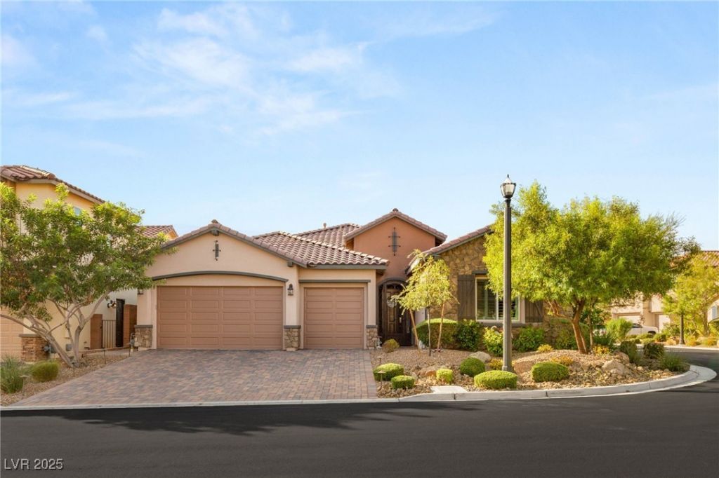 10843 Irving Park Avenue, Las Vegas, NV 89166 Main Photo