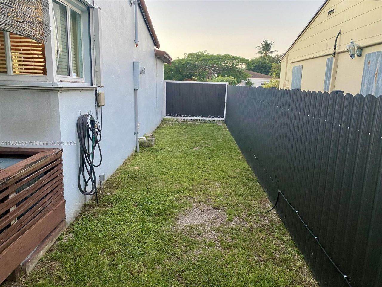 5935 SW 42nd St, Miami, FL 33155 Photo