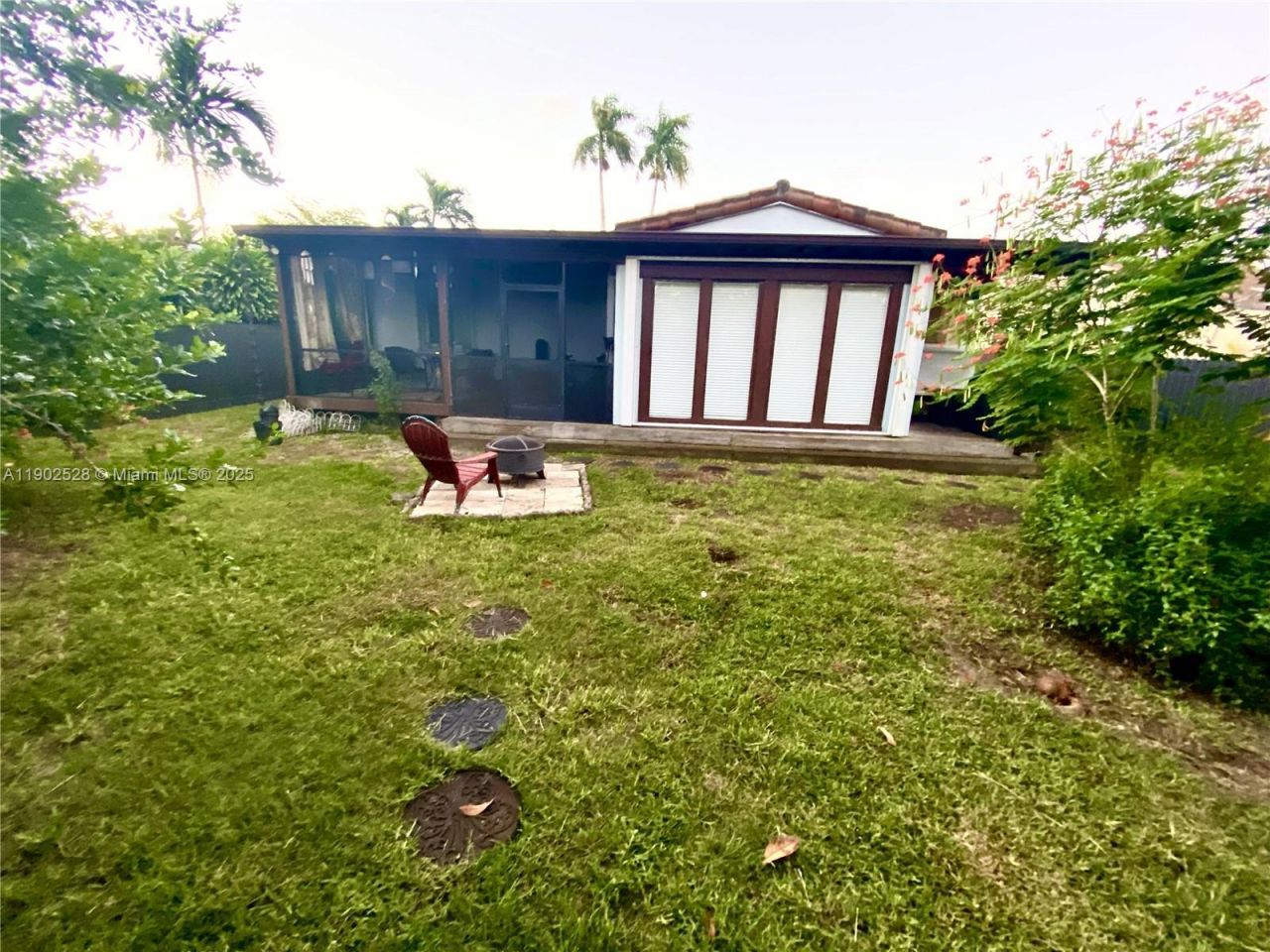 5935 SW 42nd St, Miami, FL 33155 Photo