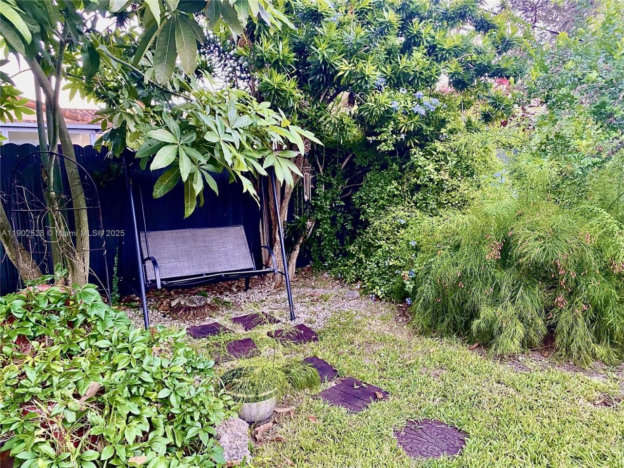 5935 SW 42nd St, Miami, FL 33155 Photo