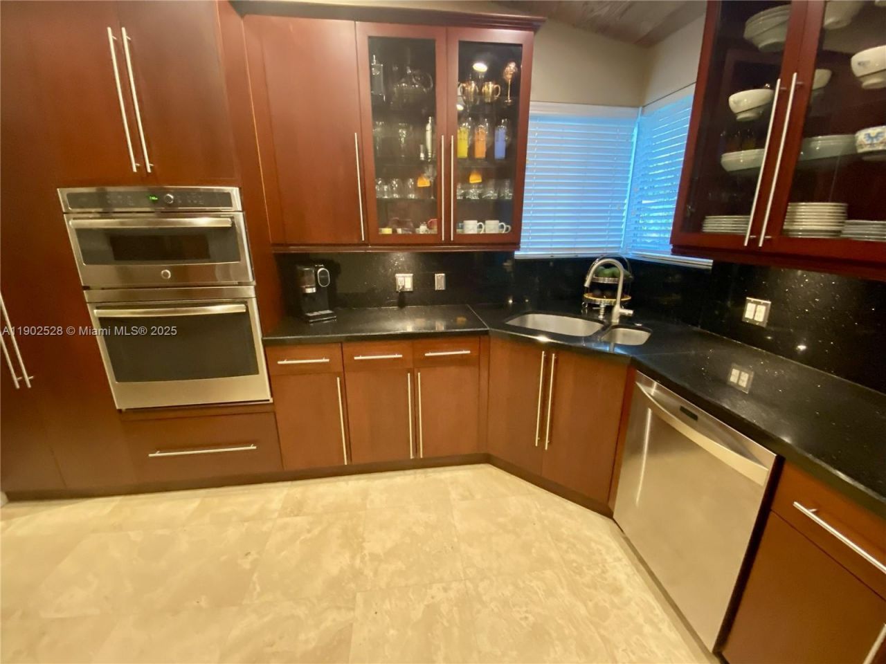 5935 SW 42nd St, Miami, FL 33155 Photo