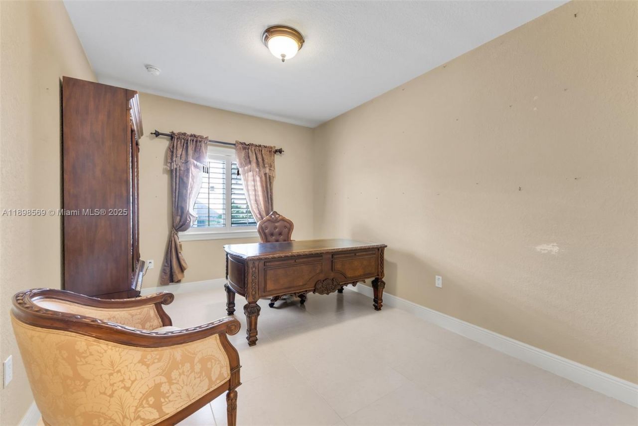 8357 NW South River Dr, Medley, FL 33166 Photo