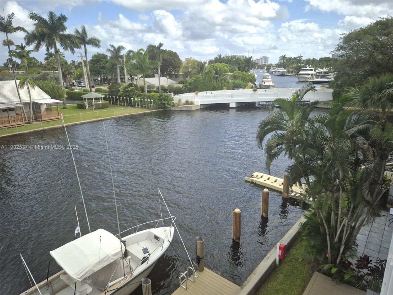 535 Hendricks Isle, Unit 306, Fort Lauderdale, FL 33301 Photo