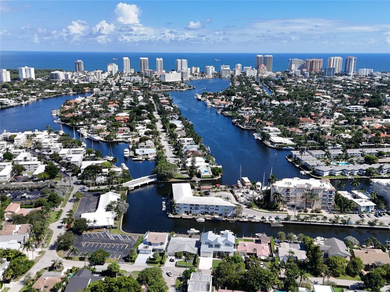 535 Hendricks Isle, Unit 306, Fort Lauderdale, FL 33301 Photo