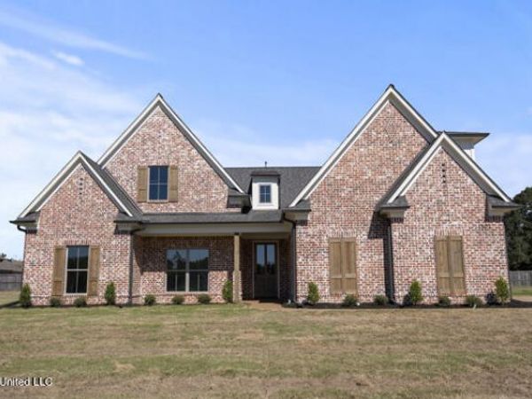 1502 Wilkerson Drive, Southaven, MS 38672