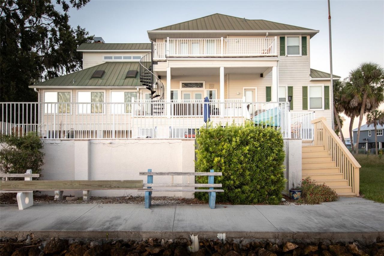 2130 NW 14th Street, Crystal River, FL 34428 Photo