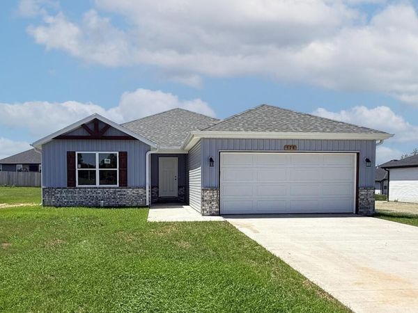 528 Columbine Street, Rogersville, MO 65742