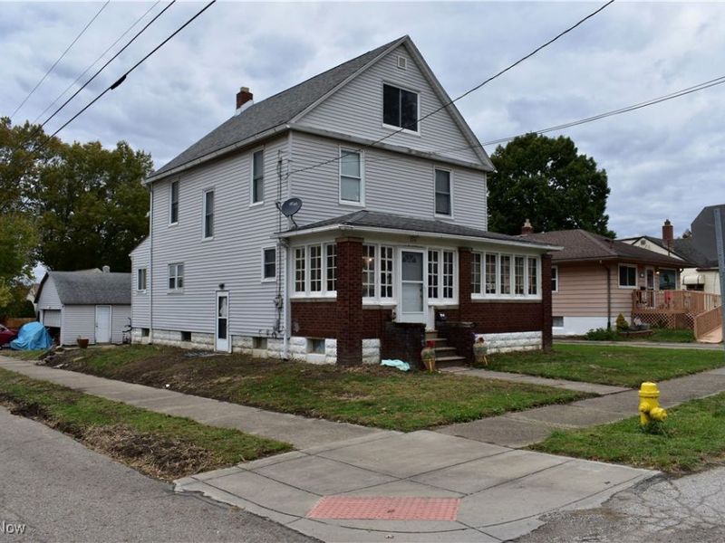 714 Orchard Avenue, Barberton, OH 44203 Photo 2