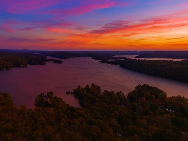 484 Apollo Dr, Spring City, TN 37381