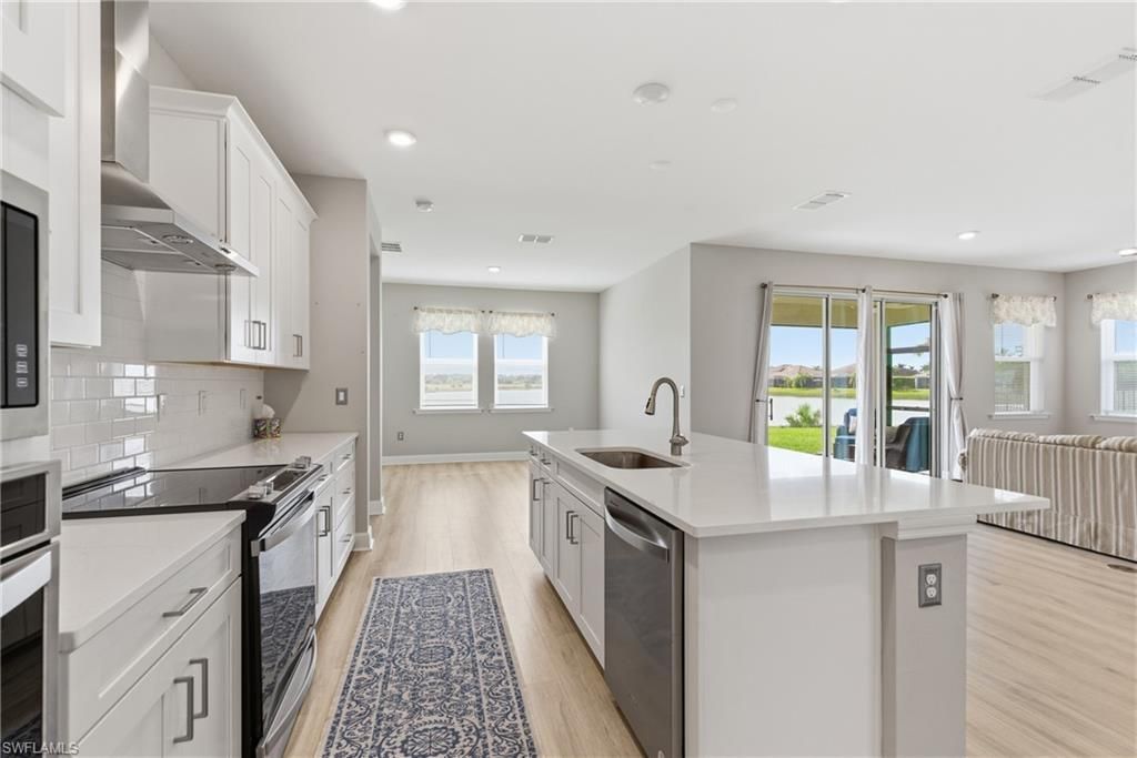 2055 Grove Dr, Naples, FL 34120 Photo