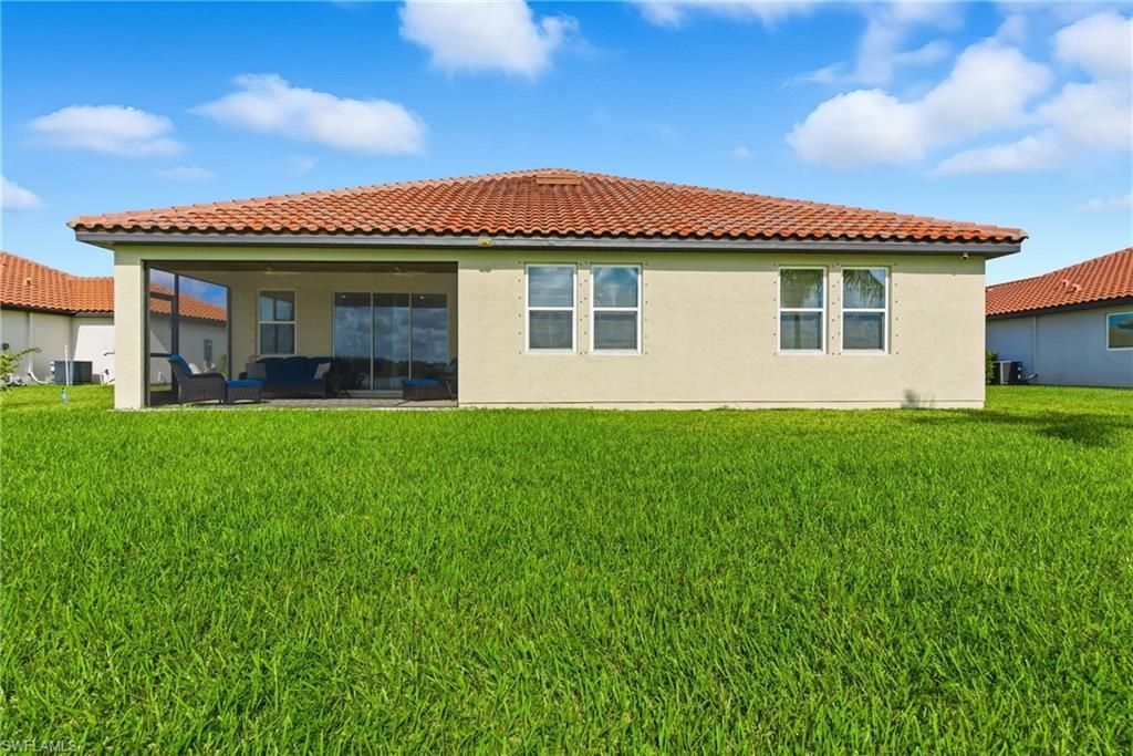 2055 Grove Dr, Naples, FL 34120 Photo