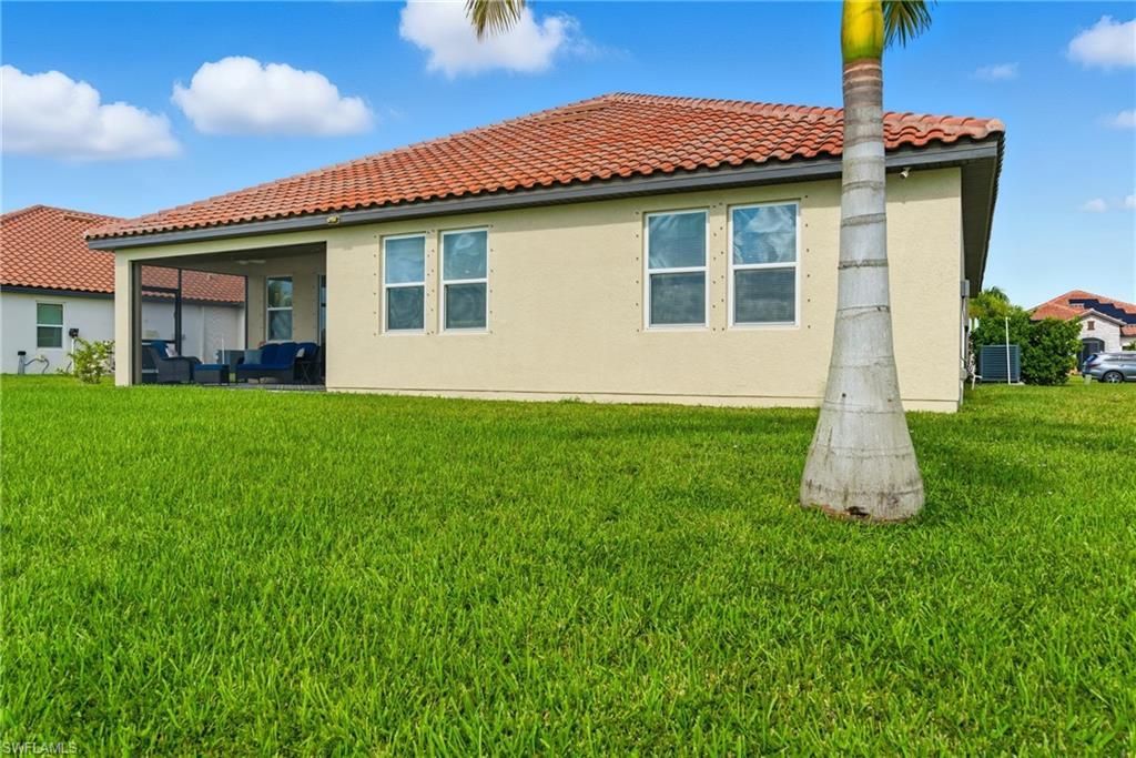 2055 Grove Dr, Naples, FL 34120 Photo