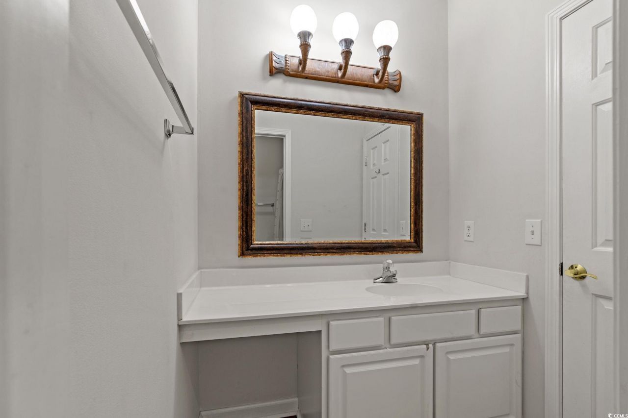 620 River Oaks Dr. Photo 13