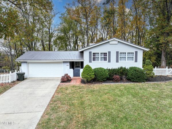 1814 Brentwood Drive, Greeneville, TN 37743