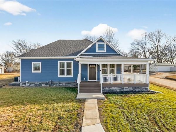 200 N Main Street, Oregon, MO 64473