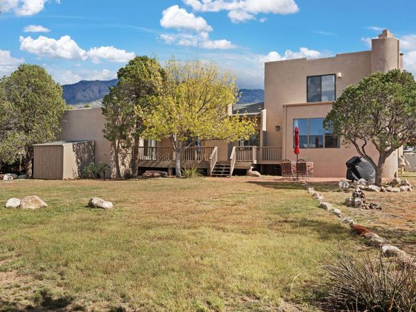 906 Tramway Lane NE, Albuquerque, NM 87122