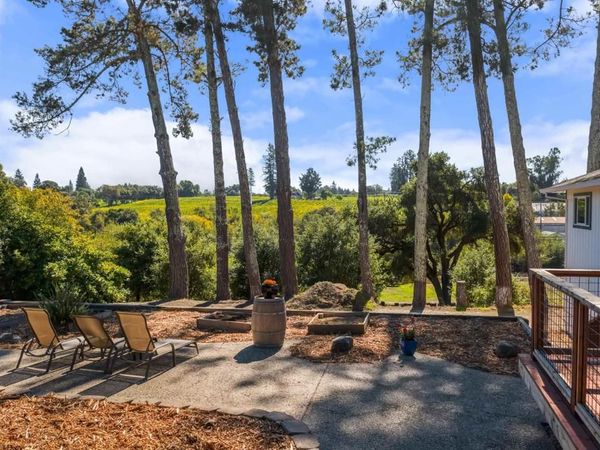 2103 2103 W Peachland Ave, Sebastopol, CA 95472