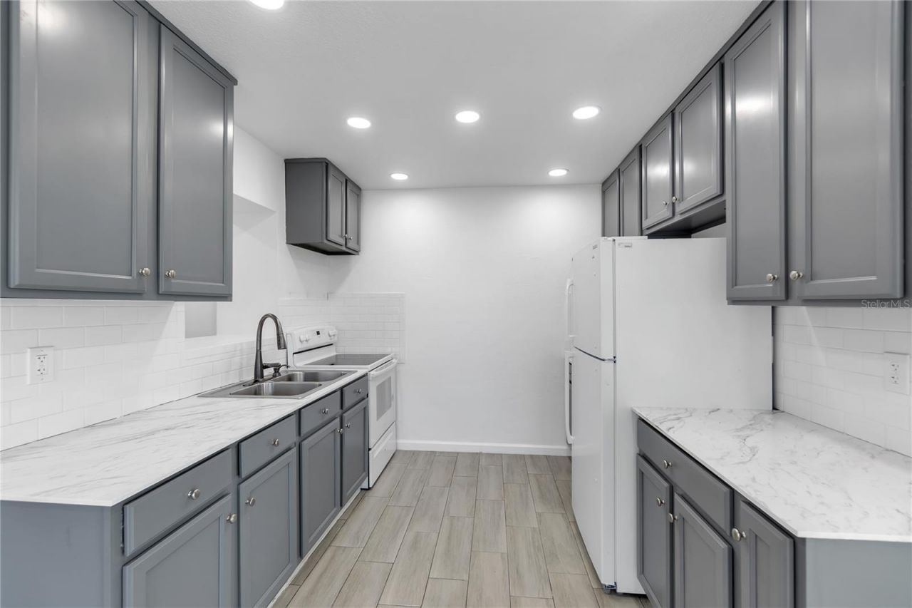 2701 13th Street W, Palmetto, FL 34221 Photo