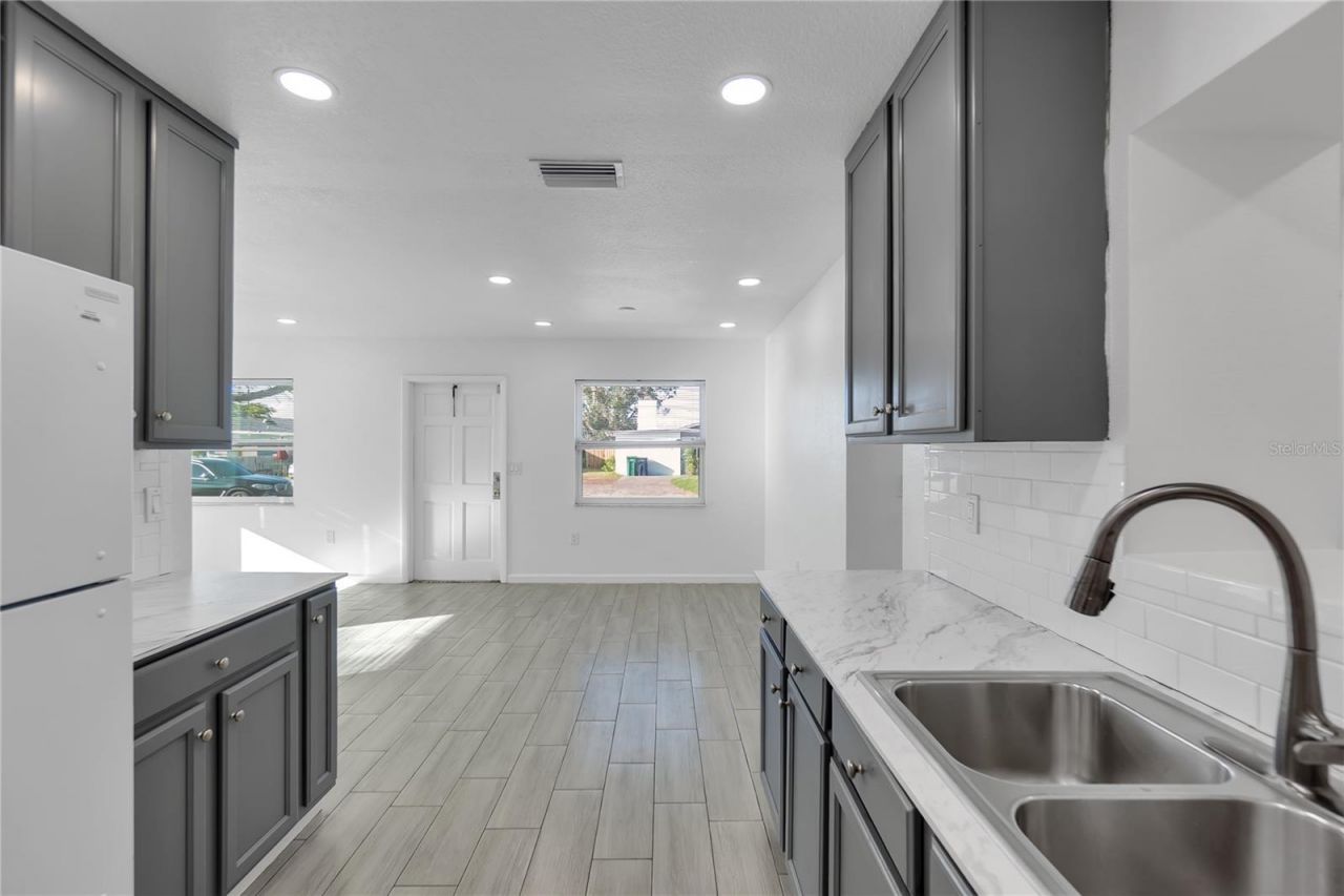 2701 13th Street W, Palmetto, FL 34221 Photo