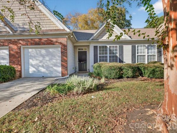 4412 Glenlea Commons Drive, Charlotte, NC 28216