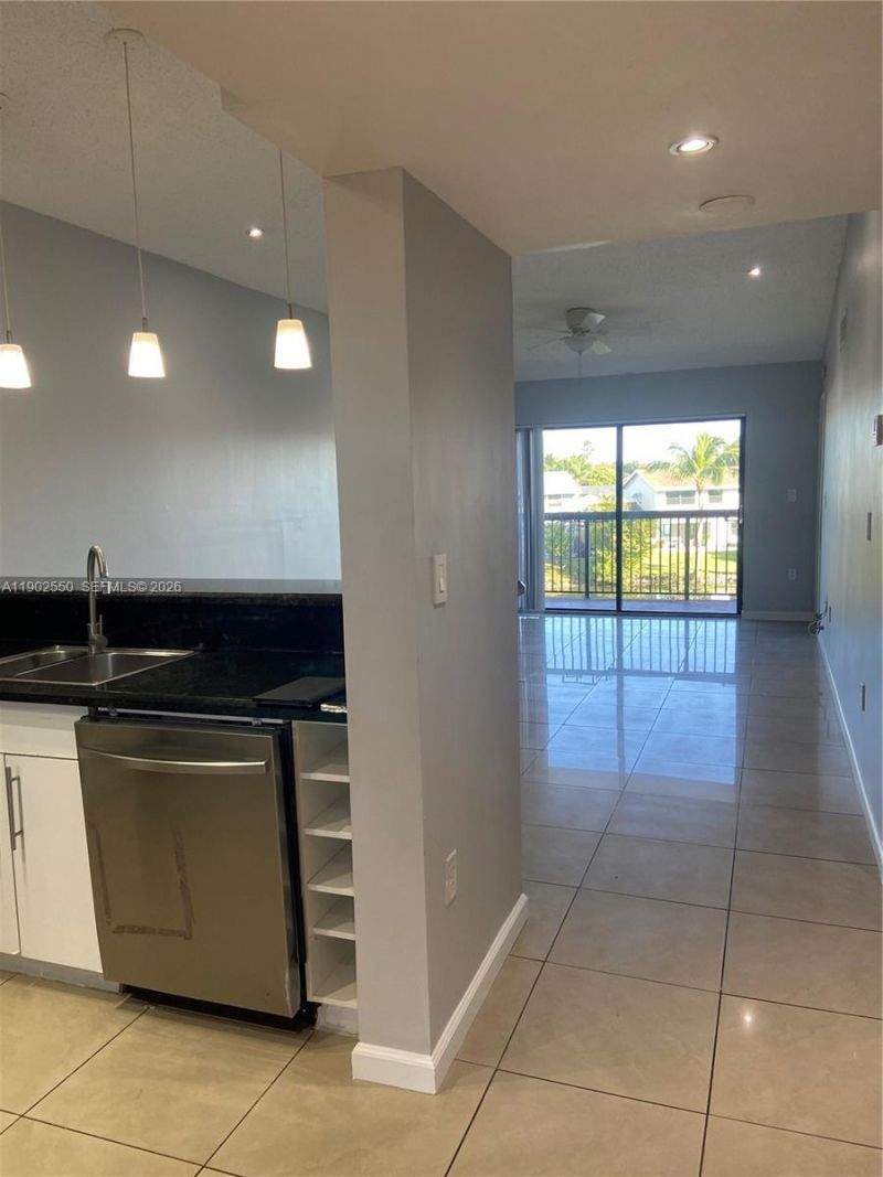 9849 Nob Hill Ln, Unit 9849, Sunrise, FL 33351 Photo