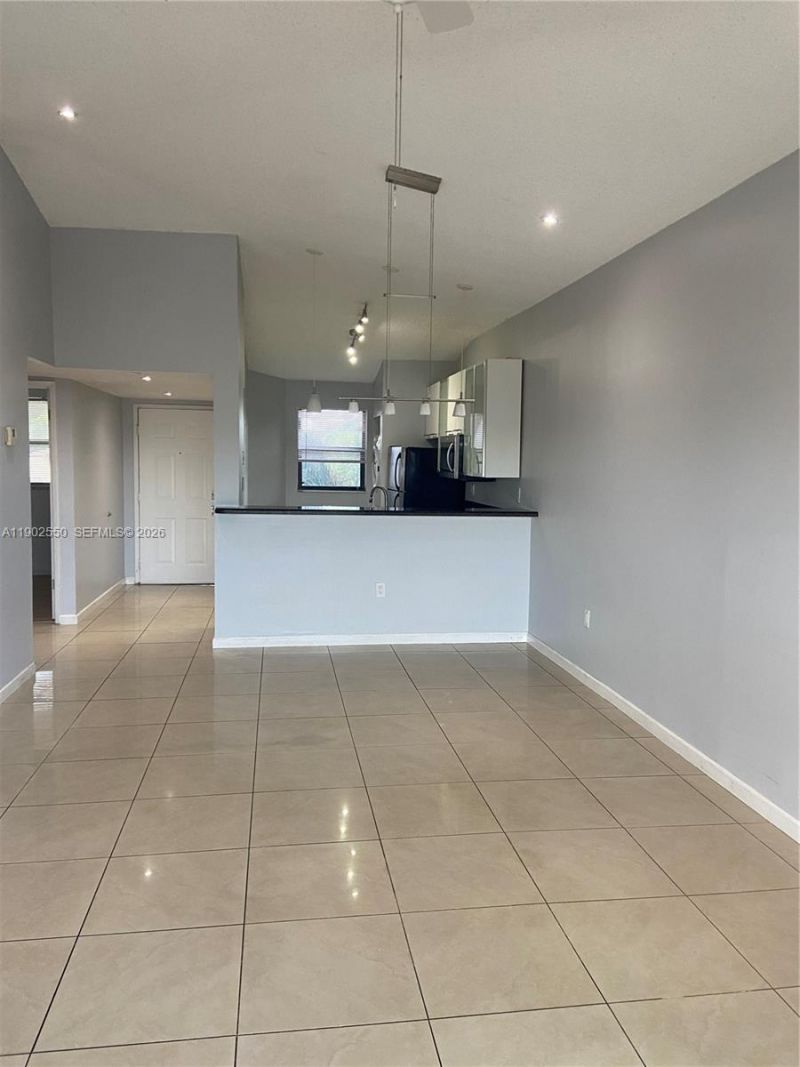 9849 Nob Hill Ln, Unit 9849, Sunrise, FL 33351 Photo