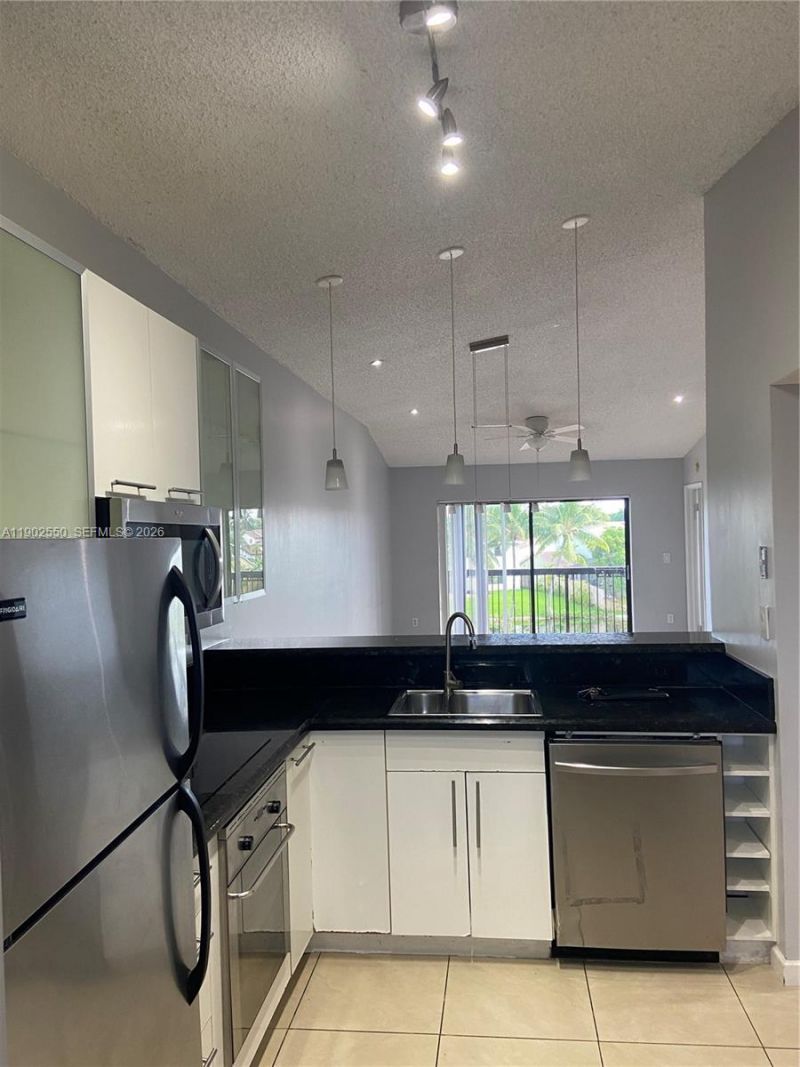 9849 Nob Hill Ln, Unit 9849, Sunrise, FL 33351 Photo