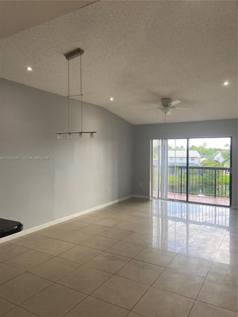 9849 Nob Hill Ln, Unit 9849, Sunrise, FL 33351 Photo