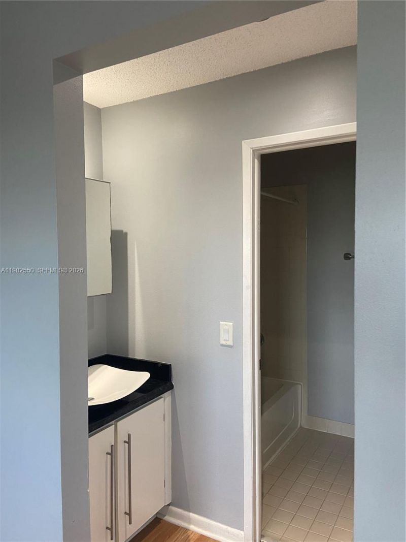 9849 Nob Hill Ln, Unit 9849, Sunrise, FL 33351 Photo