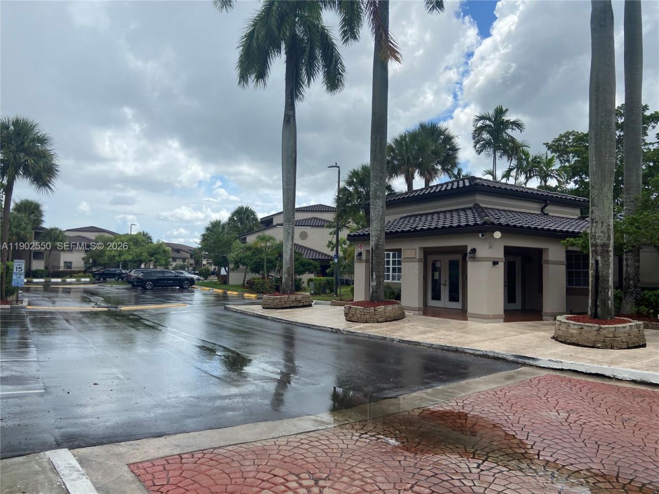 9849 Nob Hill Ln, Unit 9849, Sunrise, FL 33351 Photo