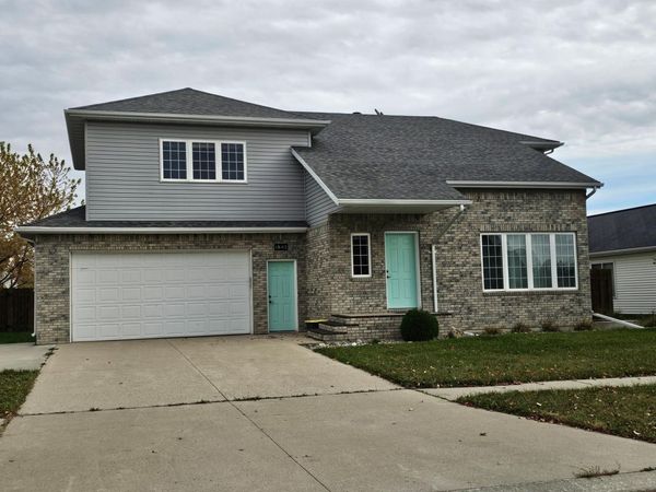 1842 52nd Street S, Fargo, ND 58103