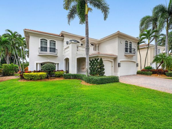 15951 Laurel Creek Drive, Delray Beach, FL 33446