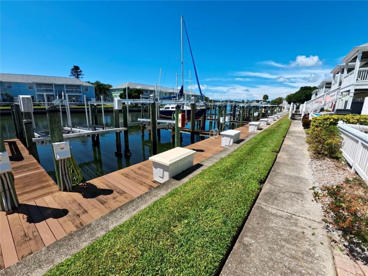 5075 Starfish Drive Se, Unit C, Saint Petersburg, FL 33705 Photo