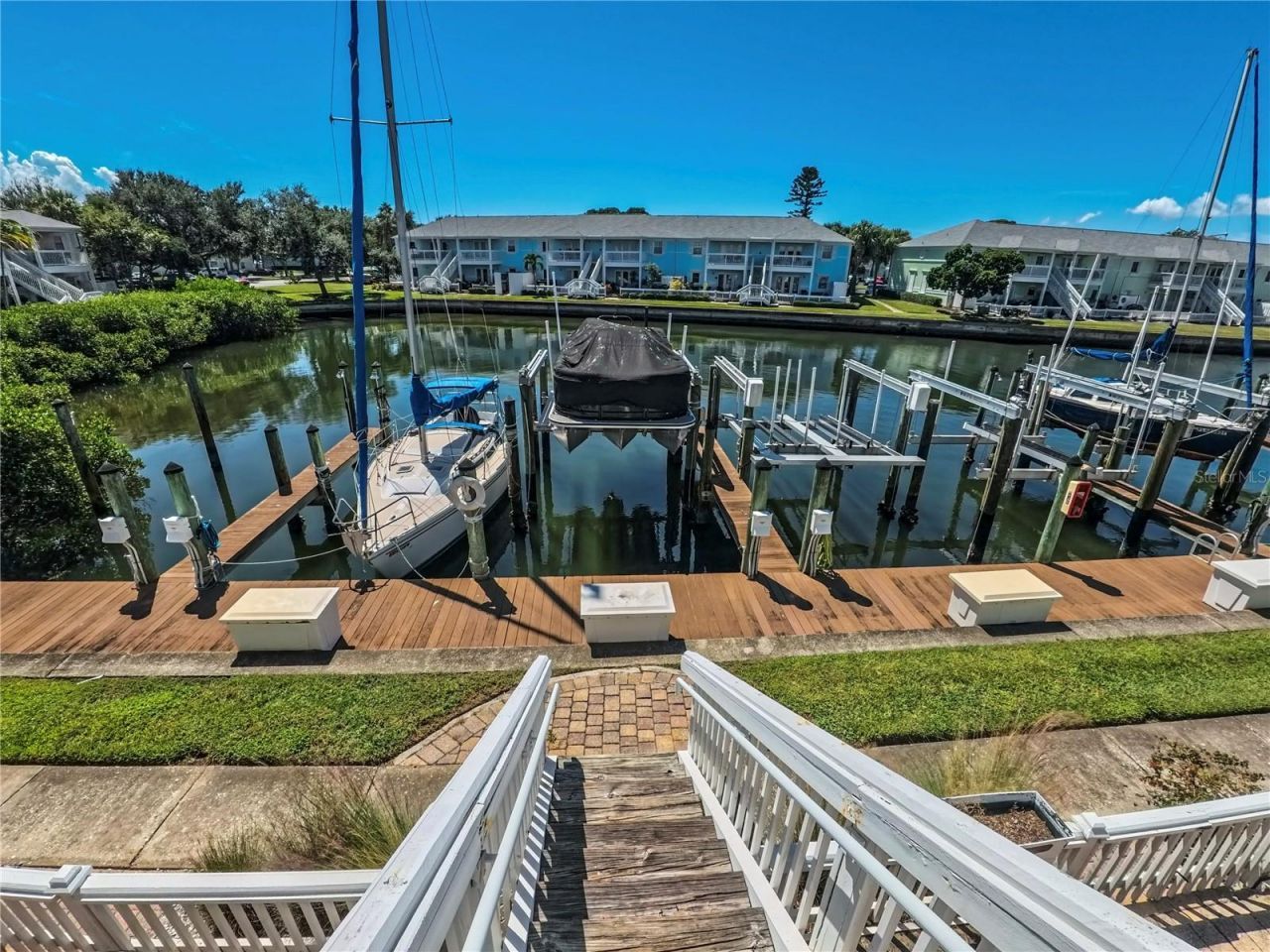 5075 Starfish Drive Se, Unit C, Saint Petersburg, FL 33705 Photo