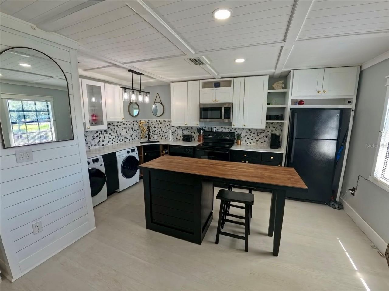 5075 Starfish Drive Se, Unit C, Saint Petersburg, FL 33705 Photo