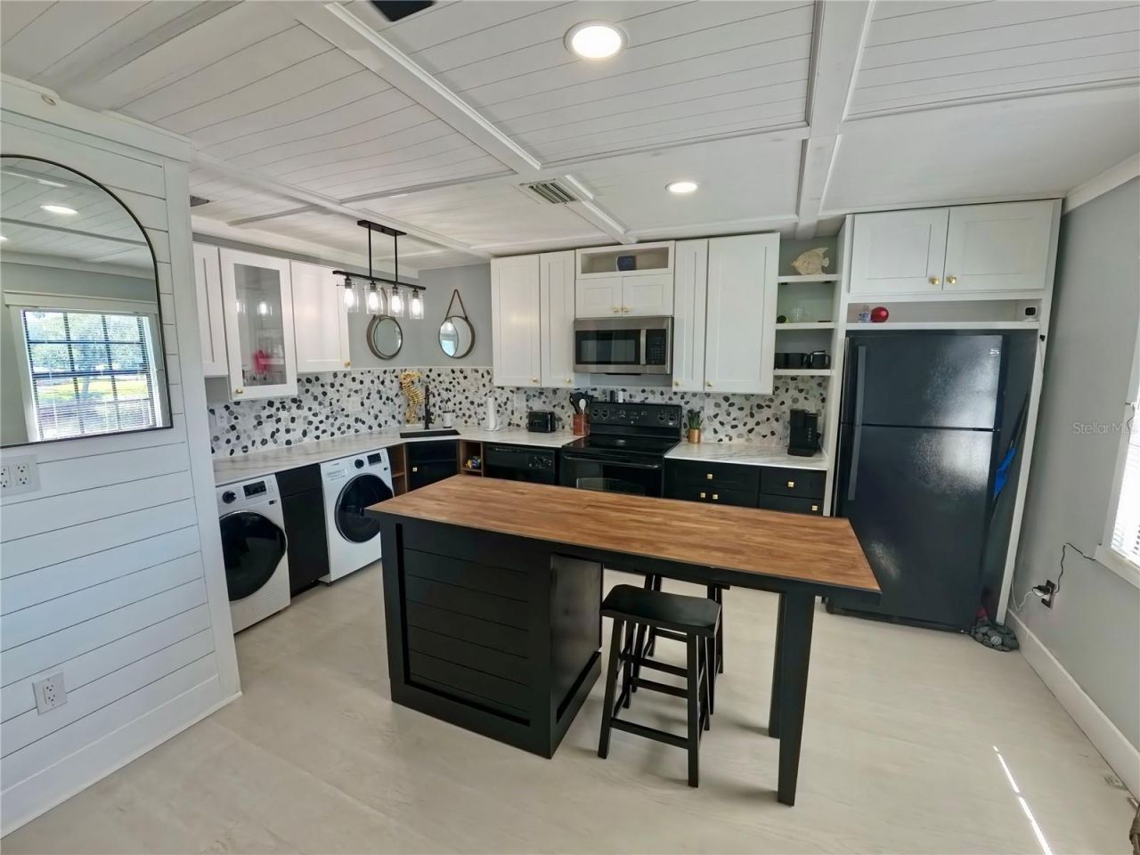 5075 Starfish Drive Se, Unit C, Saint Petersburg, FL 33705 Photo