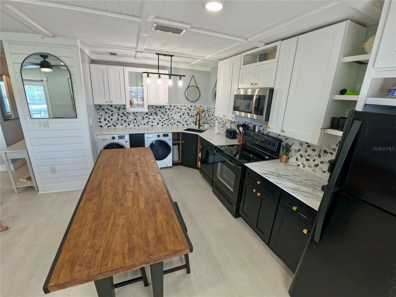 5075 Starfish Drive Se, Unit C, Saint Petersburg, FL 33705 Photo