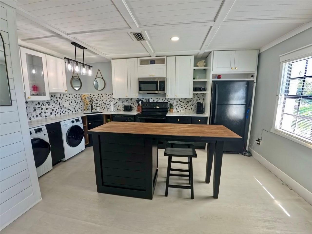 5075 Starfish Drive Se, Unit C, Saint Petersburg, FL 33705 Photo