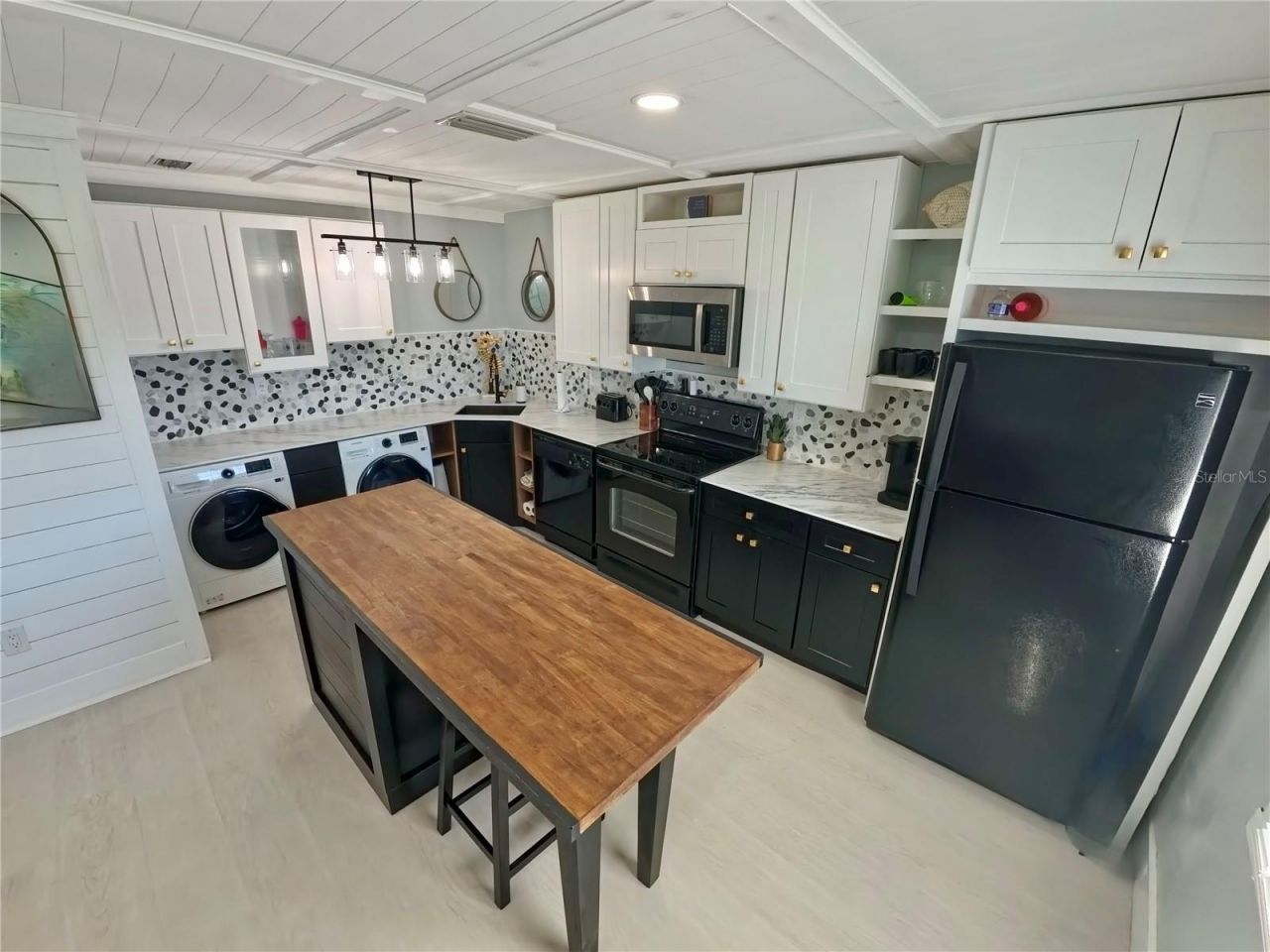 5075 Starfish Drive Se, Unit C, Saint Petersburg, FL 33705 Photo