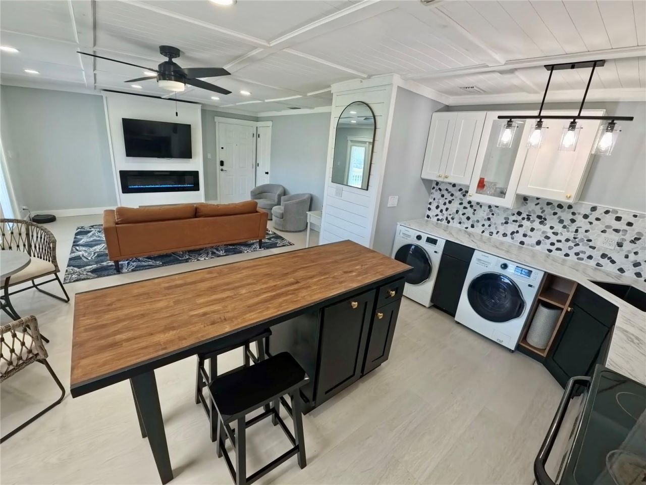 5075 Starfish Drive Se, Unit C, Saint Petersburg, FL 33705 Photo