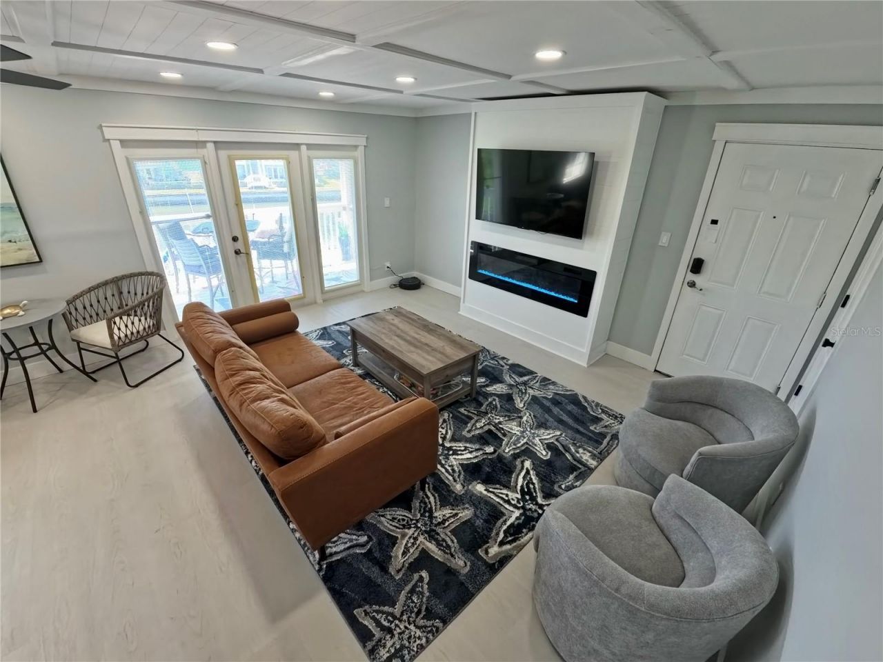 5075 Starfish Drive Se, Unit C, Saint Petersburg, FL 33705 Photo