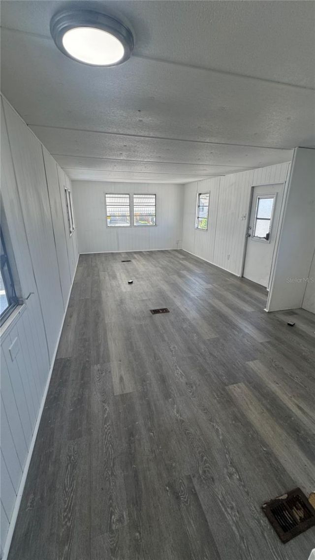 1107 51st Avenue W, Bradenton, FL 34207 Photo